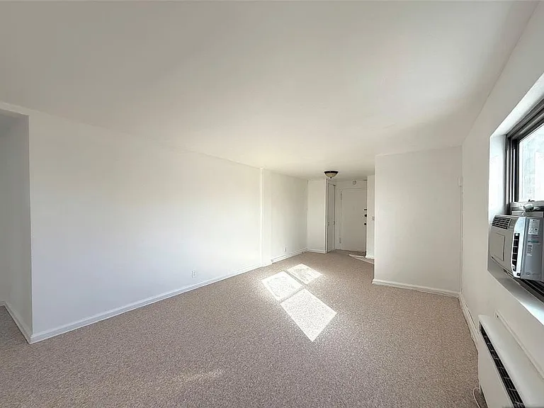 3071 Edwin Ave #1B — Photo 1