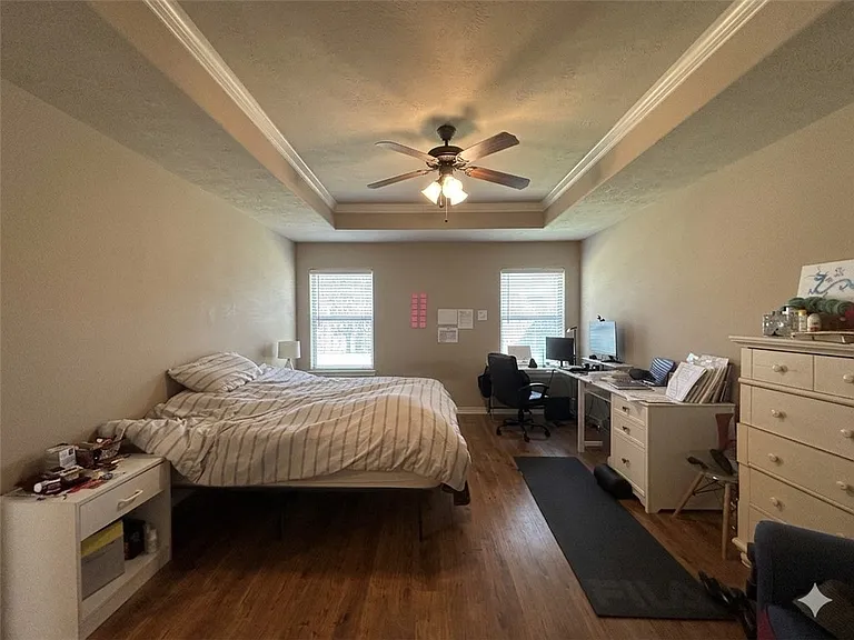 4206 Carnes Ct S — Photo 11