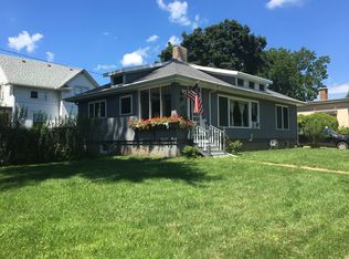 202 N 7th St, Delavan, WI 53115