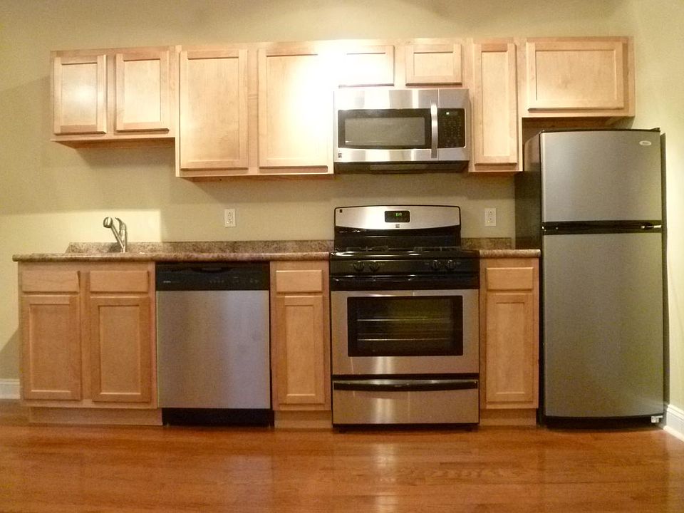 1st image of 1520 Pine St APT 4F