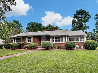 6300 Roblyn Rd, Greensboro, NC 27410