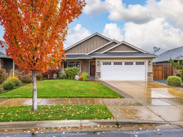 2786 Esther Ln, Grants Pass, OR 97527