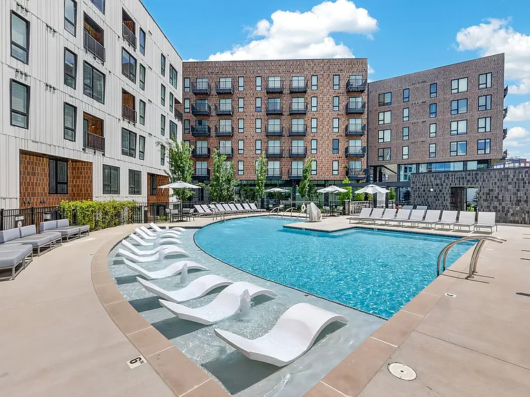 The Chartwell at Marathon Village — Photo 35