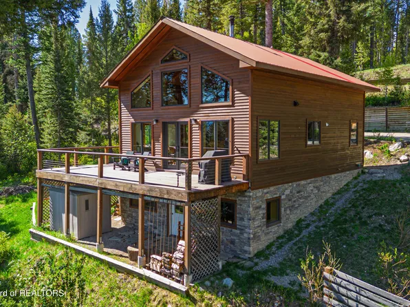 6785 W Lupine Trl, Wilson, WY 83014