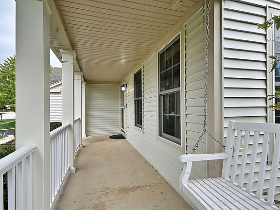 3rd image of 422 Atlantic Ln