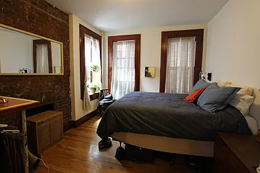 Rented by Dynamik Realty