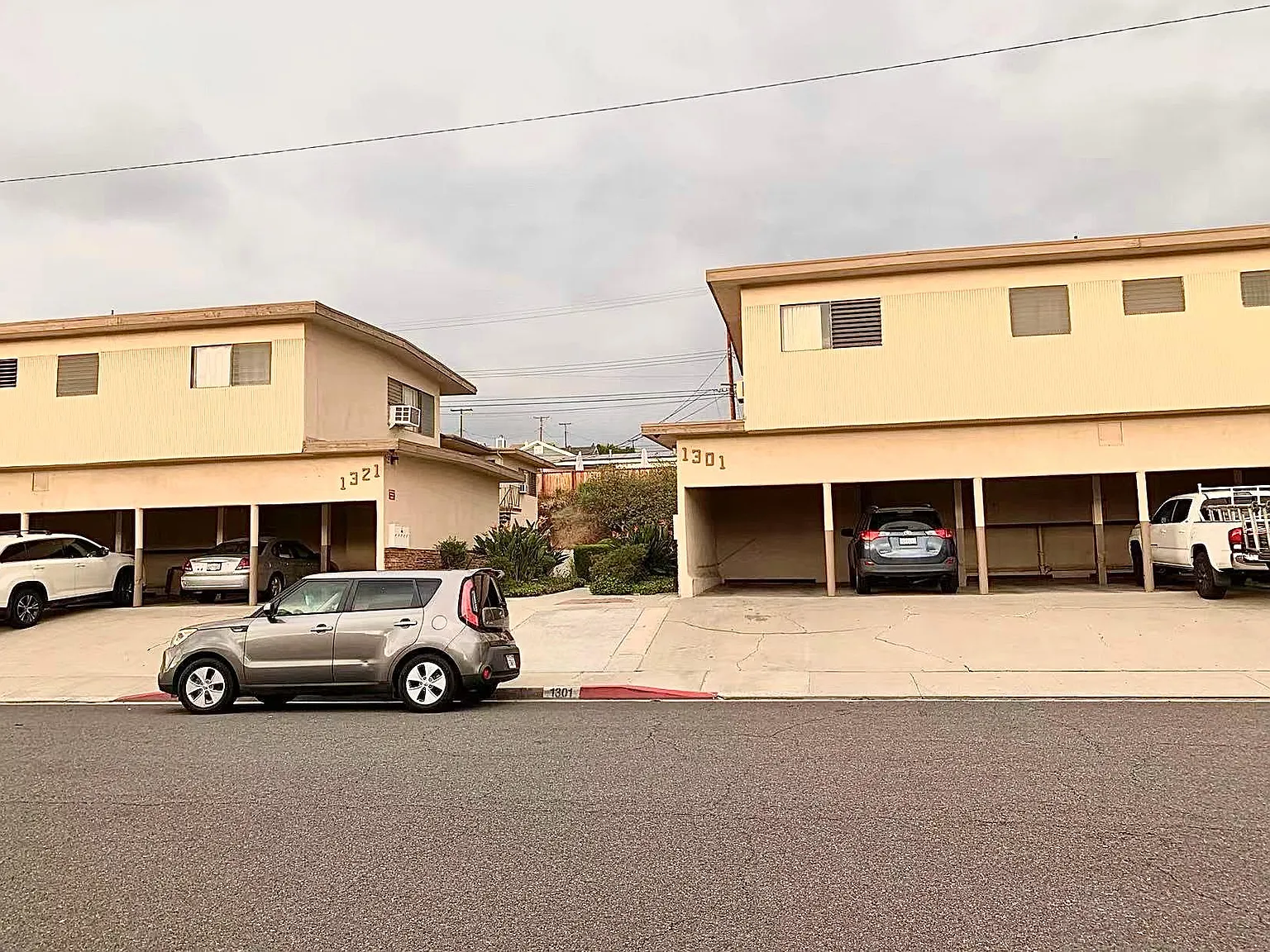 1321 College View Dr — Photo 1