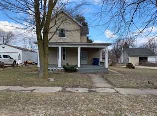 333 Grummon St, Paw Paw, IL 61353