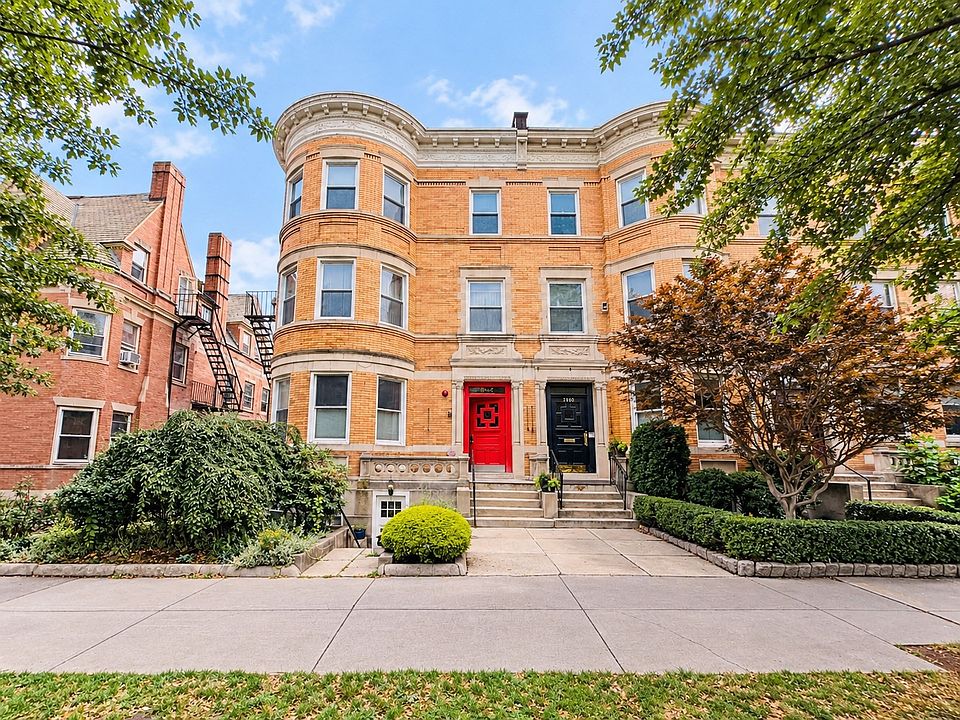 1st image of 1742 Beacon St APT 2