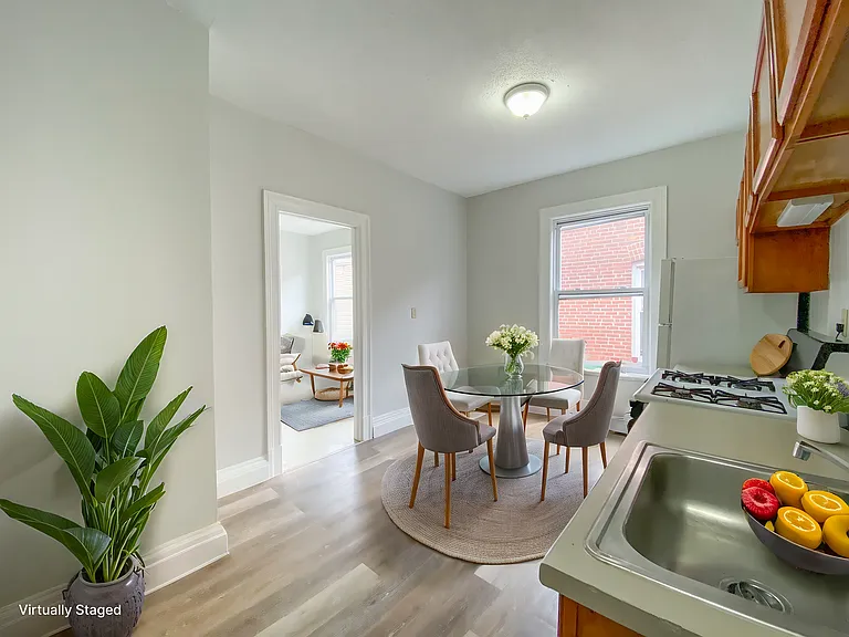 291 Buckingham St / Luca Investments LLC — Photo 34