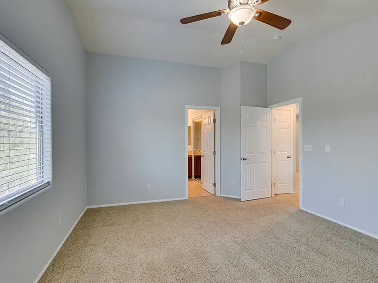 8433 Spencer Canyon St — Photo 4