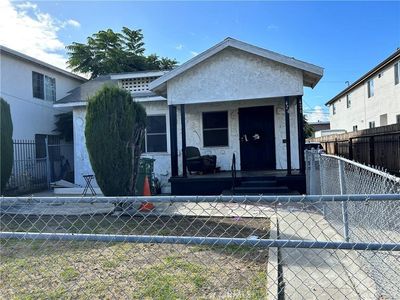 424 E 61st St, Los Angeles, CA, 90003