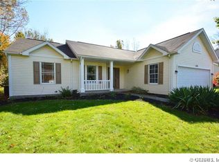 258 Macintosh Dr, Rochester, NY 14626