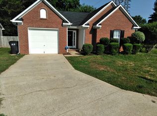 9207 Amy Dr, Charlotte, NC 28213