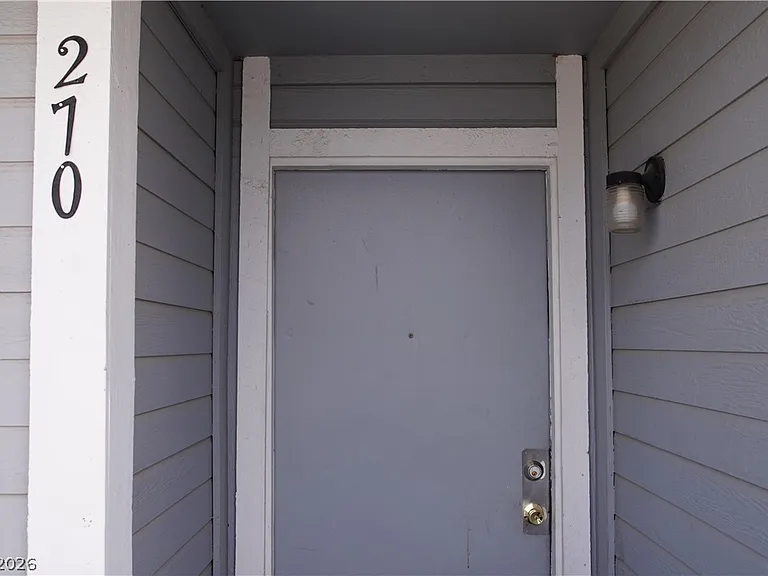 1842 Nebula Dr #270 — Photo 14