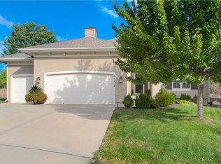 24518 W 91st Pl, Lenexa, KS 66227