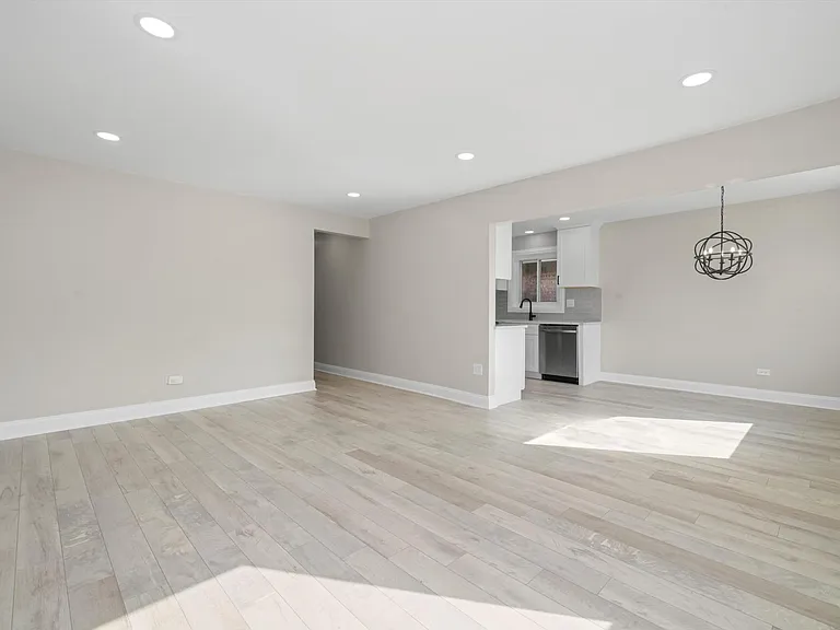 5206 State Rd — Photo 3
