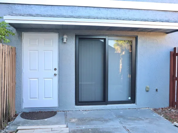 12 Crossings Circle #A, Boynton Beach, FL 33435