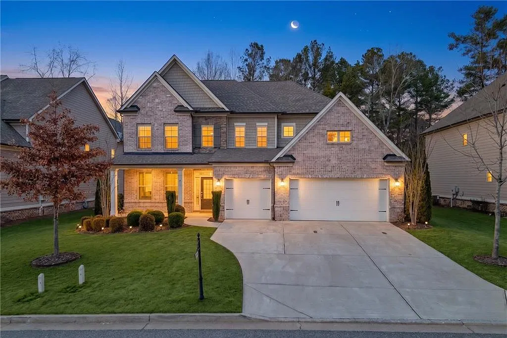 5 bed, 4.0 bath, 3450 sqft, $3,450 — Photo 1
