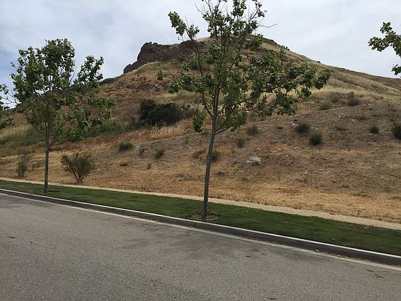 4th image of 302 Twin Harbor Dr