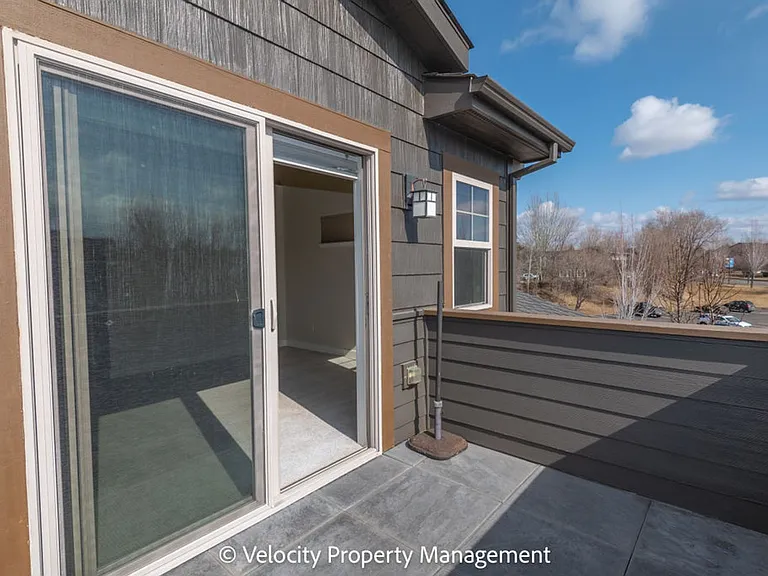 600 SW Otter Way — Photo 26