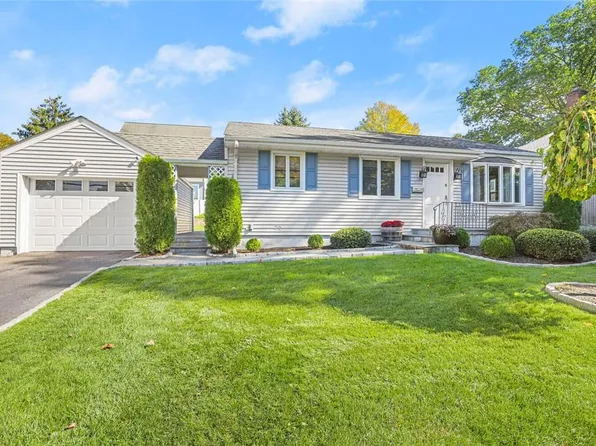 282 Elwood Avenue, Hawthorne, NY 10532