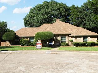 1028 Rising Ridge Cir, Desoto, TX 75115