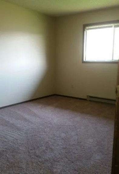 1710 Ryan Rd — Photo 2