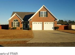 103 Garfield Dr, Raeford, NC 28376