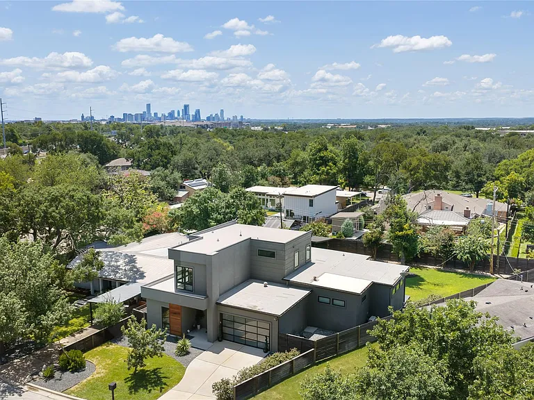 5004 Highland Ct — Photo 31