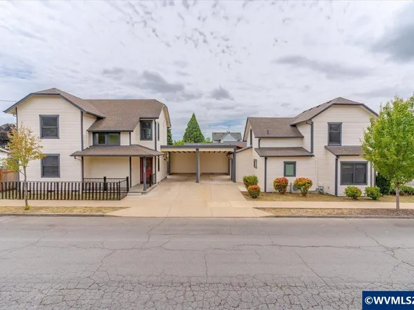 1282 N 3rd Ave, Stayton, OR 97383