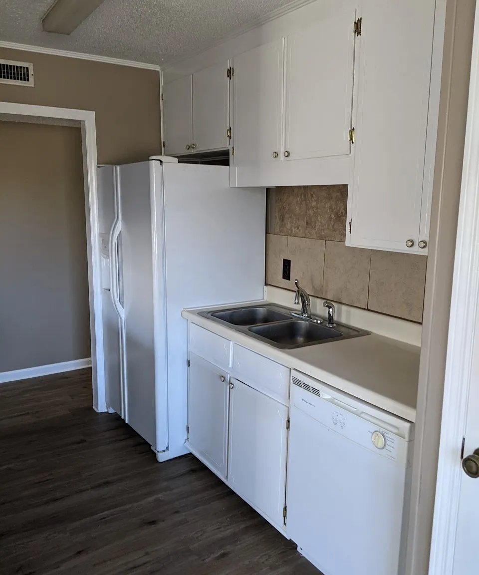 2203 Glen Haven Dr. Dothan, AL 36303 - Unit 1 — Photo 2
