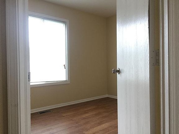5th image of 1481 Andover Dr