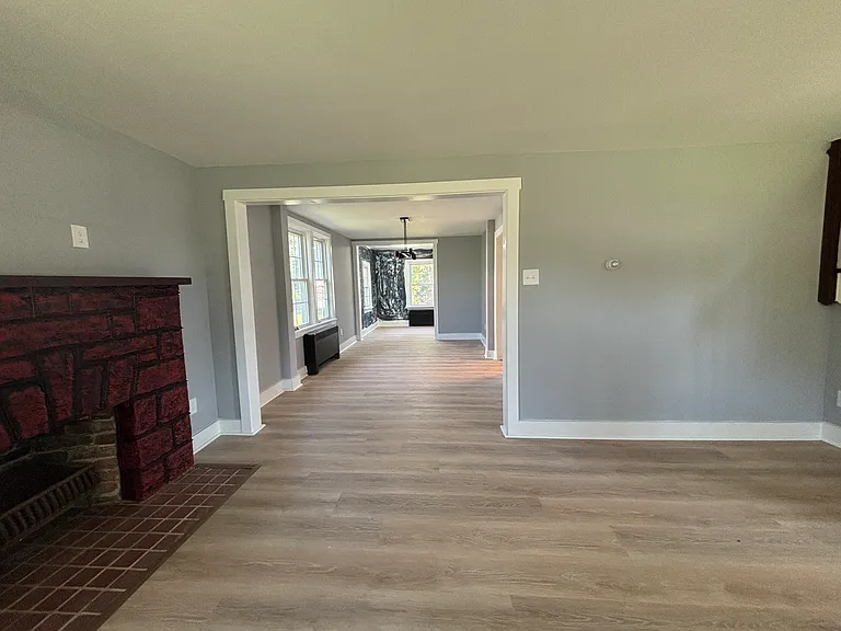888 Walnut St — Photo 17