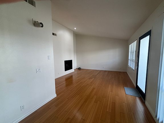 2nd image of 3722 Sawtelle Blvd APT 7
