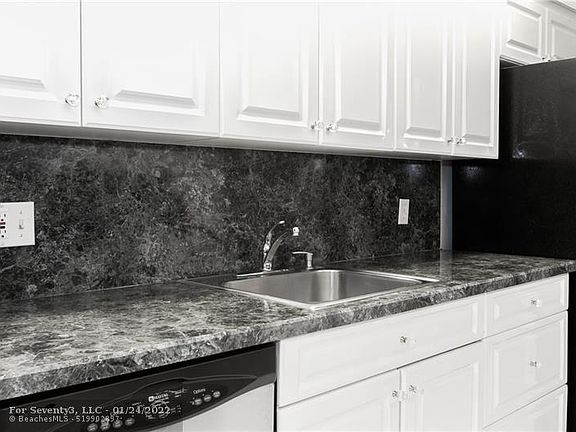 3rd image of 1001 SW 128th Ter APT B405