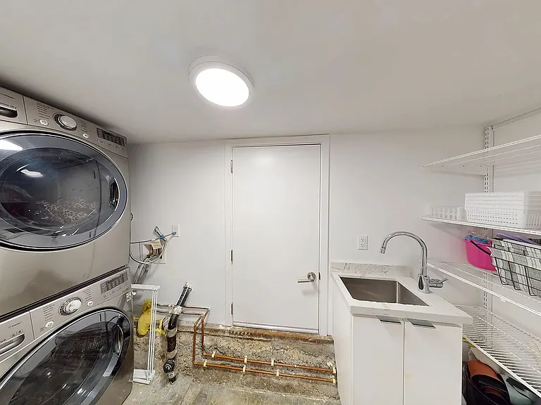 642 Mississippi St — Photo 24