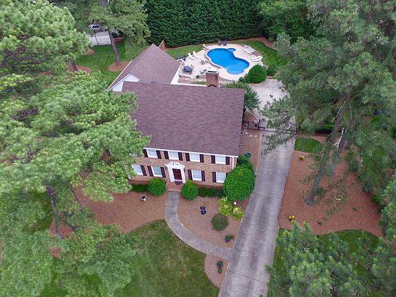 2nd image of 1324 Heatherloch Dr