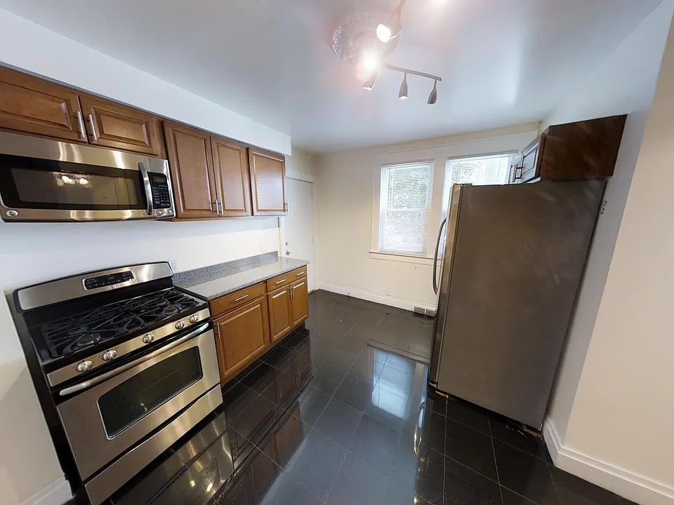 618 Westcott St #1