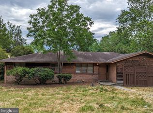 8111 Devlin Rd, Bristow, VA 20136