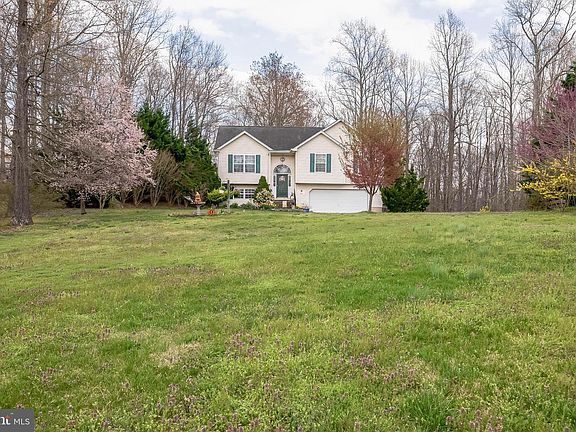 2nd image of 28972 Dandelion Dr