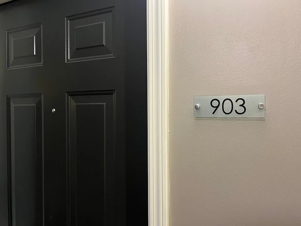 300 S Duval St #903
