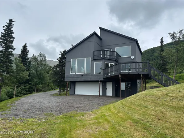 8207 Robert Dr, Anchorage, AK 99516