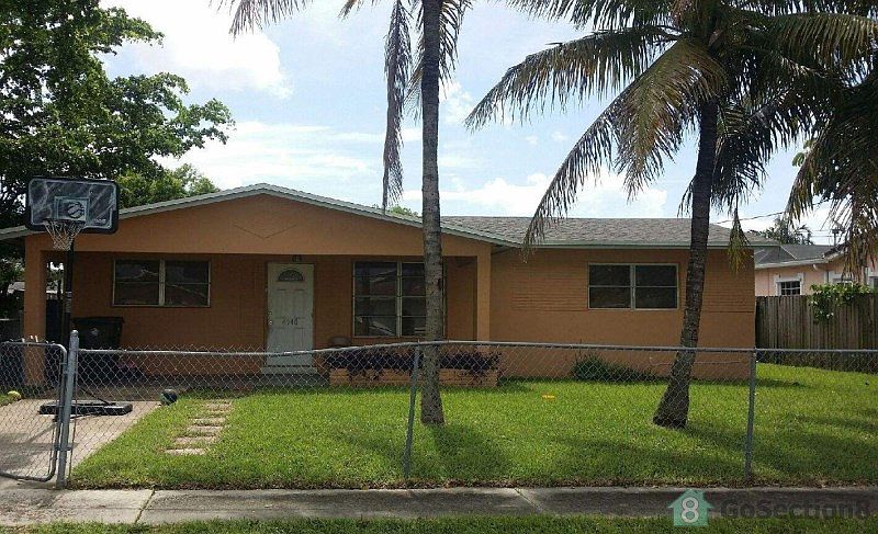 1st image of 4540 SW 43rd Ave