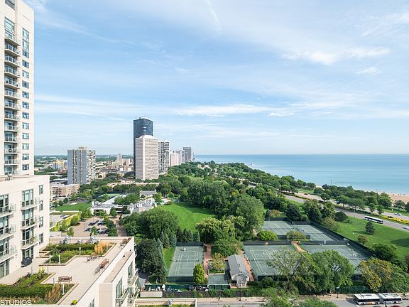 3rd image of 5100 N Marine Dr APT 22H