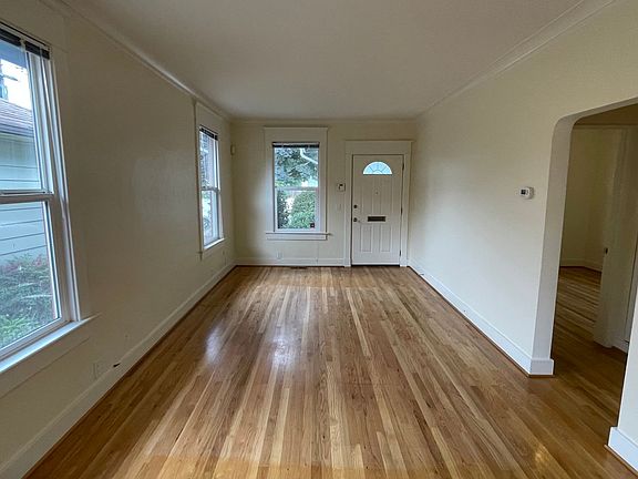 3rd image of 4406 38th Ave S