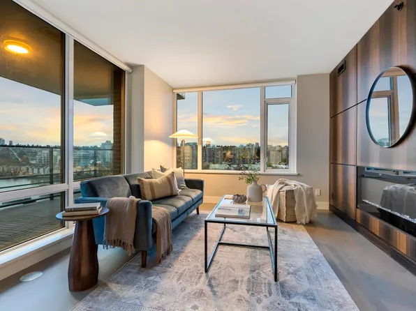 210 Salter St #1204, New Westminster, BC V3M 0J9