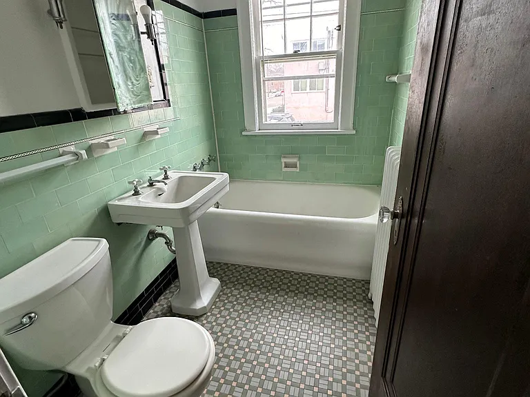 3701 Garfield Ave #105 — Photo 8