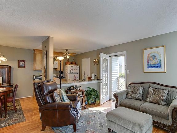 2nd image of 4149 Thalia Station Cir