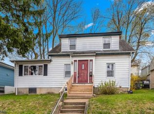 108 W Chrystal St, Dover, NJ 07801